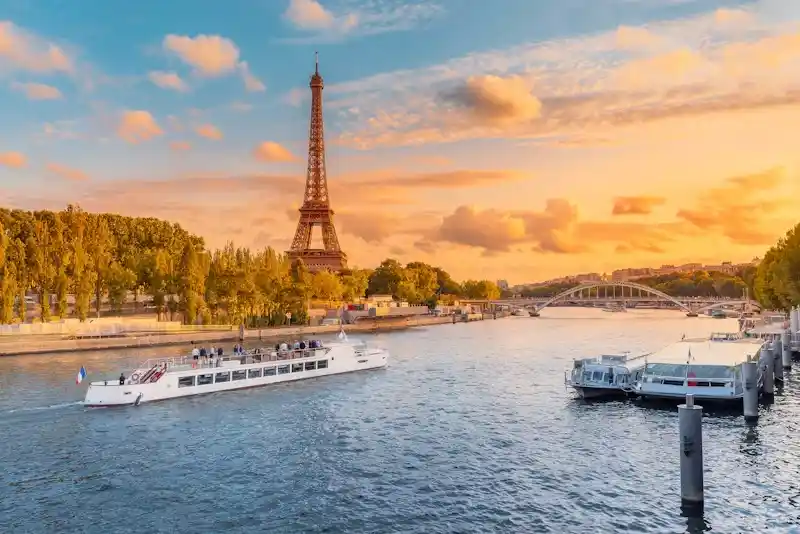 Paris (France) travel destination